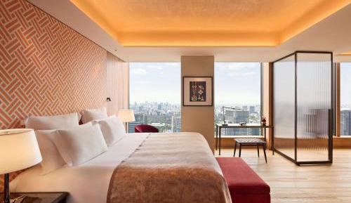 Junior King Suite with Garden View