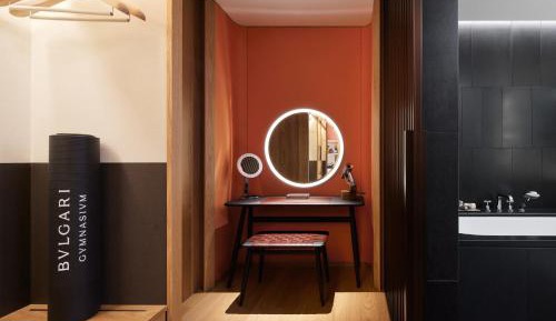 Deluxe Double Room with Two Double Beds and Skyline View