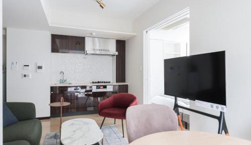 One-Bedroom Apartment with Balcony