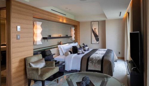 EXECUTIVE HOUSE ZEN Junior Suite Club Lounge Access - Non-Smoking (67sqm)