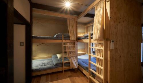 Quadruple Room with Shared Bathroom