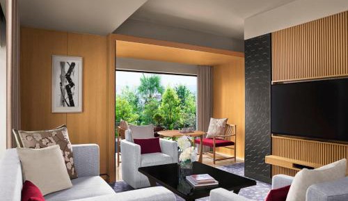 Corner Suite KITA