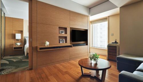 Junior King Suite