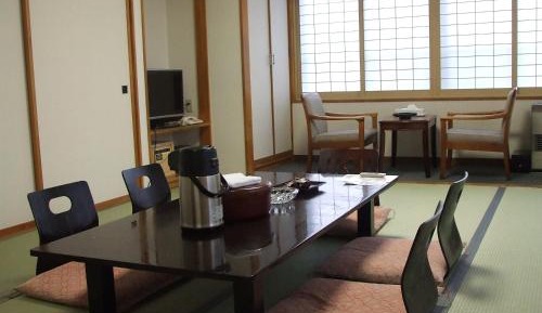 Japanese-Style Family Room