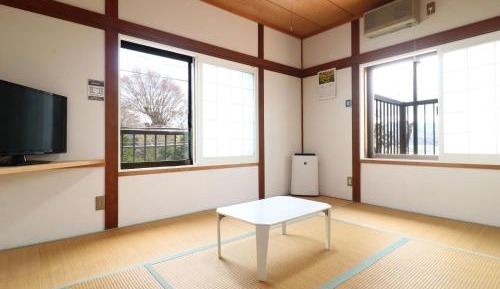 Japanese-Style Room