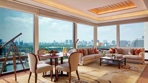 Deluxe Suite King