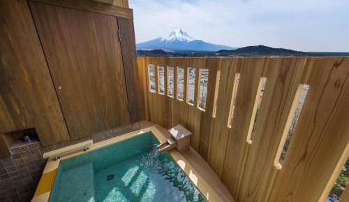 Sanri Western Room with Open Air Bath, Mt. Fuji View - Non Smoking