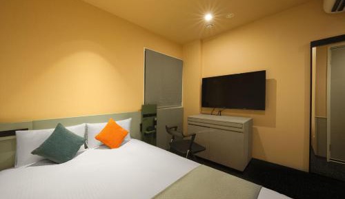 Renewal Double Room - Non-Smoking