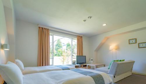 Premium Fourth Room