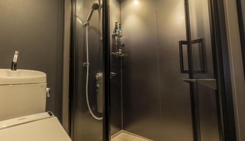 Large Twin Room - Non-Smoking
