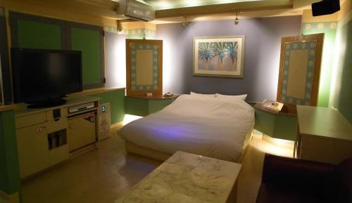 Standard Queen Room