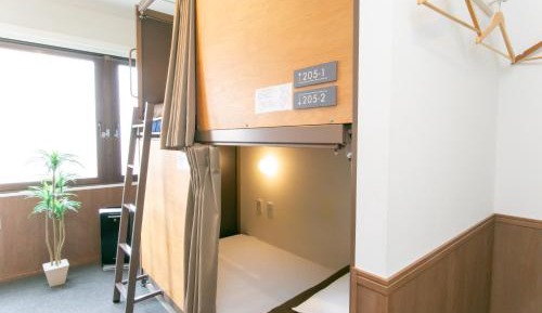 Bunk Bed in Mixed Dormitory Room