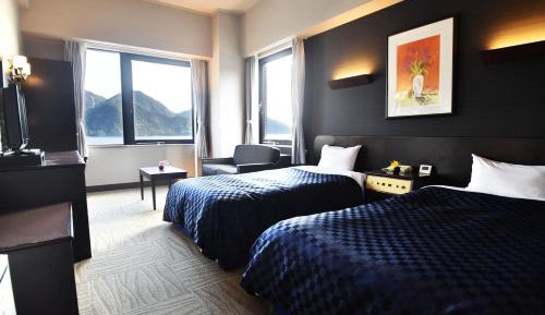 Twin Room with 1 Sofa Bed - Non-Smoking