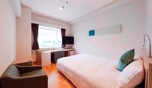 Small Double Room (Wooden Floor) with Lounge Access ＆ Complimentary Light Breakfast - Non-Smoking