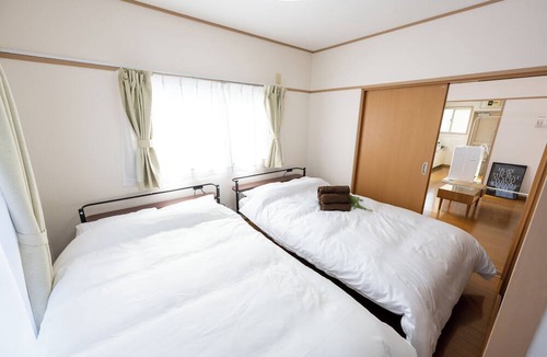 Kamiogi Apartment | 11 minutes on foot from Ogikubo ★ Free Pocket WIFI, 2 double beds, 6 person room!No transfer along Chuo /Sobu Line (Shinjuku /Nakano /Kichijoji /Tokyo) Marunouchi Line (Ikebukuro /Shinjuku /Ginza /Korakuen)