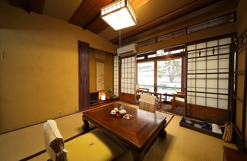 Shimogyo House | Yadoya Kikokuso