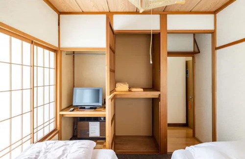 Yuzawa-machi House | 【Hotspring/Max28ppl】13BR｜Darts&Karaoke｜2 parkspots