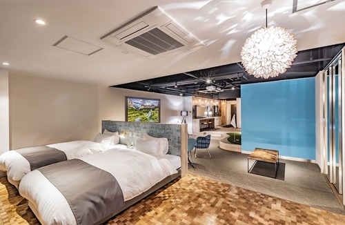Aoi Ward Hotel | Birupaku