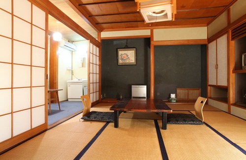 Yudanaka Shibu Onsen House | Hatsunoyu hotel