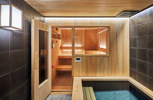 Suruga Ward House | Izumigaya Craft Inn WARAKU