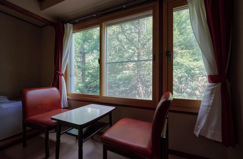 Shiga Highlands Hotel | Ishinoyu Lodge