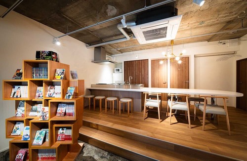 Chuo Hotel | MANGA ART HOTEL BAKUROCHO