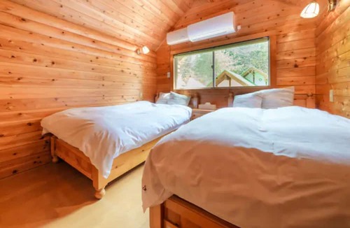 Kawanehon House | MomijiFusion of outdoor and healingHot spring / Haibaragun Shizuoka