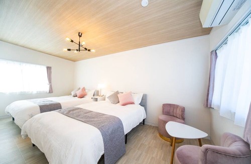Kuwana House | Accommodates 9 people pets allowed 5 minutes to / Kuwana Mie
