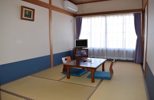 Nishina House | Seaside Resort Pension Surfrider