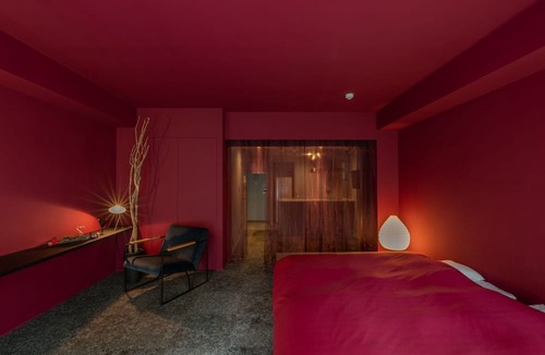 Meieki Apartment | 3rd floor grapecolored jet black Burgundy Blac - Burgundy Black/Nagoya Aichi