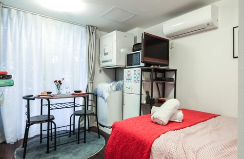 Yoyogi Apartment | North Cottage | Shibuya Studio | Close to Meiji Shrine