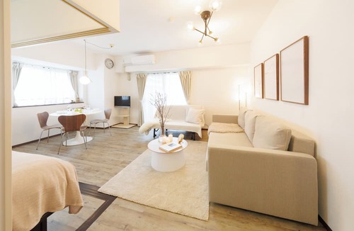 Namba Apartment | Baggage OK！Clean, Comfy bed Stay- Dotombori Haven