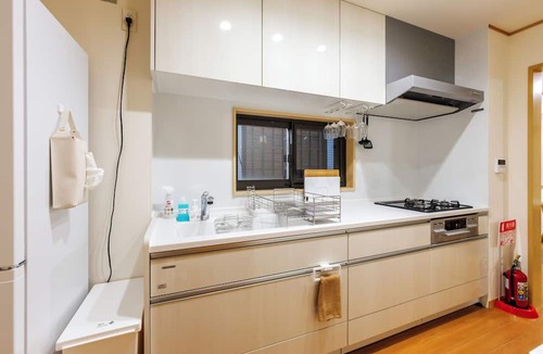 Nakamura House | Within walking distance of Nagoya Station/Max. 10 people/2 bathrooms and 2 toilets each】Seven beds for a peaceful stay in a Japanese-style space.