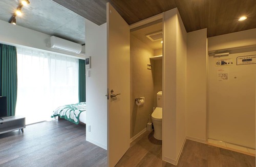 Meguro Apartment | MATSUMIZAKA HILL by Tranova