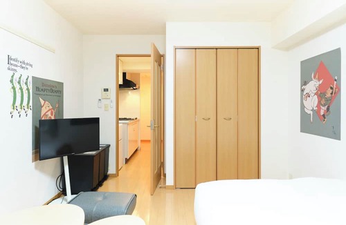 Toshima Apartment | alba cerezo by Tranova