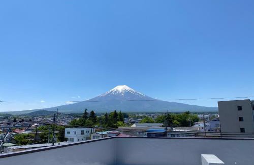 Fujiyoshida House | Guest House KURA 776 Mt Fuji View and 1 min to Gekkoji Station