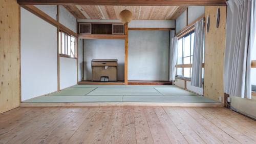 Shiojiri Apartment | mimiy Nostalgic Vintage Entire Traditional House