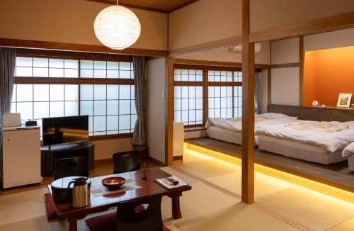 Takayama Hotel | Ryokan Warabino
