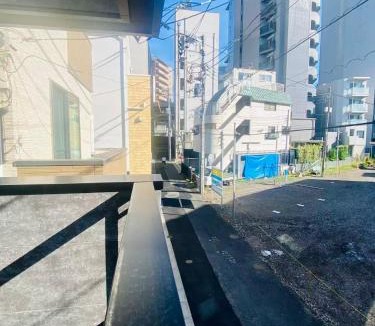 Sasazuka House | 130sqm luxury new-build terrace home 2 parking 5min Shinjuku & 7min Shibuya
