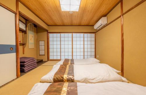 Nishijin Apartment | Spacious Kyoto Machiya - Goemon Bath - 4BR