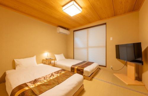 Nishijin Apartment | Spacious Kyoto Machiya - Goemon Bath - 4BR