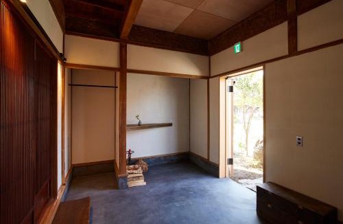 Iwamuro Onsen Villa | 岩室久元