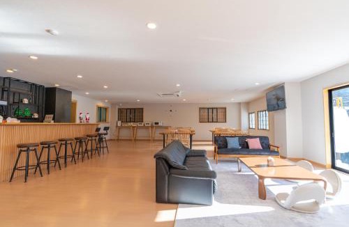 Yuzawa Hotel | 苗場サンバレーホテル