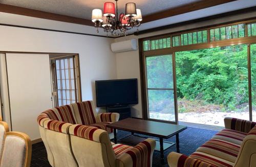 Azumino House | 安曇野市穂高温泉郷Vila湯仙望