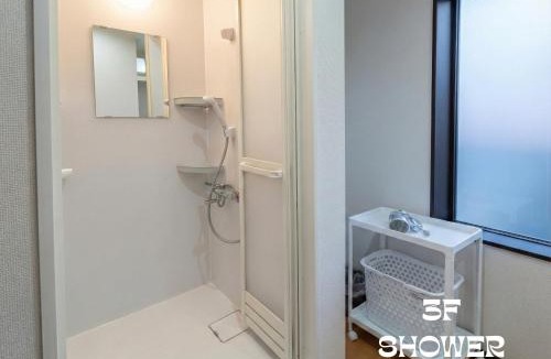 Adachi Villa | MEME Villa 5BR - 3 Separate Toilets & 3 Showers - 10Gbps Wifi