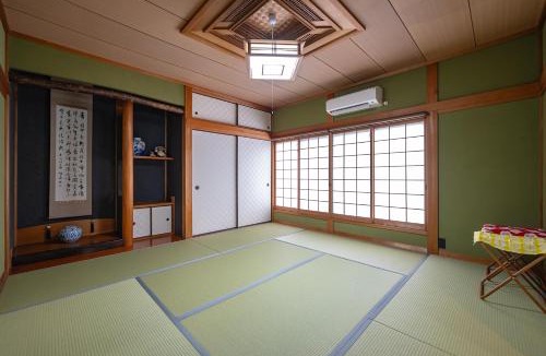 Awaji Villa | Villa Fuu 福-島のとびら The Island Gate- フェリー岩屋港徒歩3分上質な古民家一棟貸