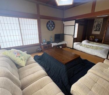 Oshino House | Mt Fuji View PrivateVilla Oshino Hakkai 福寿苑 Fukujuen
