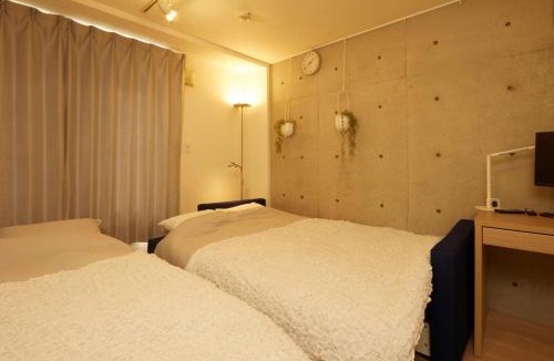 Shirokane Apartment | 306 5 mins train to Roppongi , direct bus to Shibuya