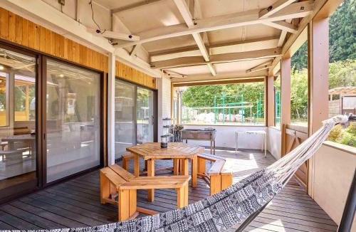 Fujikawaguchiko Villa | 河口湖でアウトドアを楽しむコテージCottage Harvest tree