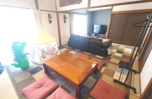 Inuyama Villa | 犬山城に近い大人数宿泊が可能で駐車場あり
